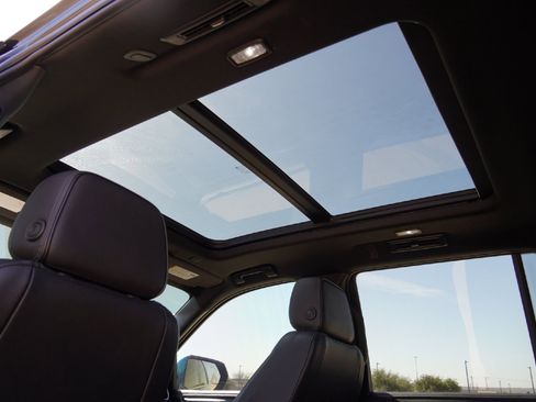 Used 2022 GMC Yukon Denali w/ Max Trailering Package image 31