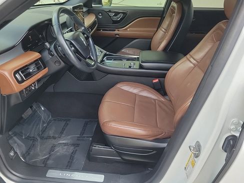 Used 2020 Lincoln Aviator Reserve w/ Equipment Group 201A image 10
