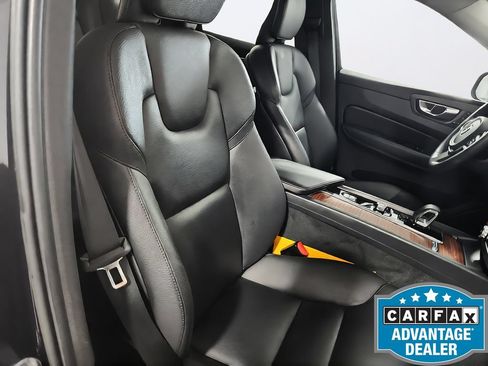 Used 2023 Volvo XC60 B5 Plus FWD image 26