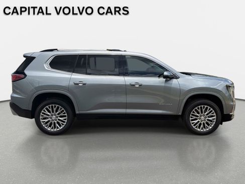 Used 2025 GMC Acadia Denali w/ Super Cruise Package FWD image 5