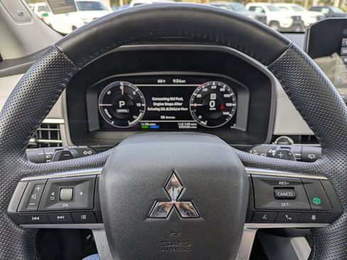 Used 2024 Mitsubishi Outlander SEL image 31