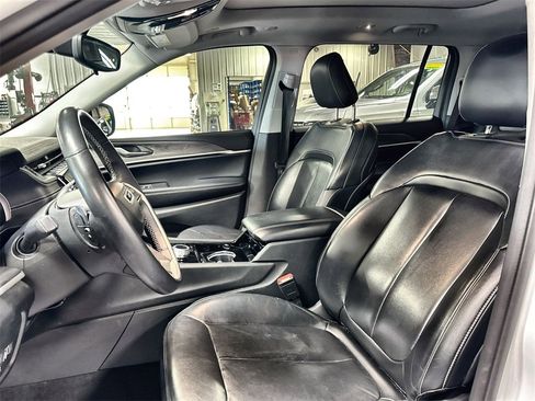 Used 2021 Jeep Grand Cherokee L Limited image 12