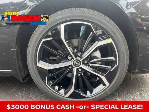 New 2025 Nissan Altima 2.5 SR w/ SR Premium Package image 11