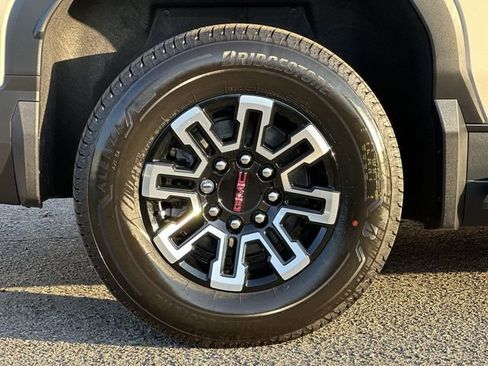 New 2026 GMC Sierra EV Elevation image 28