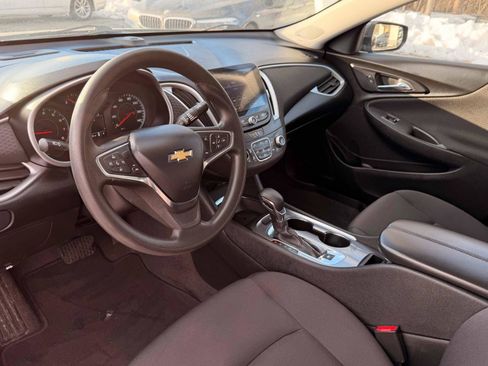 Used 2023 Chevrolet Malibu LT image 12