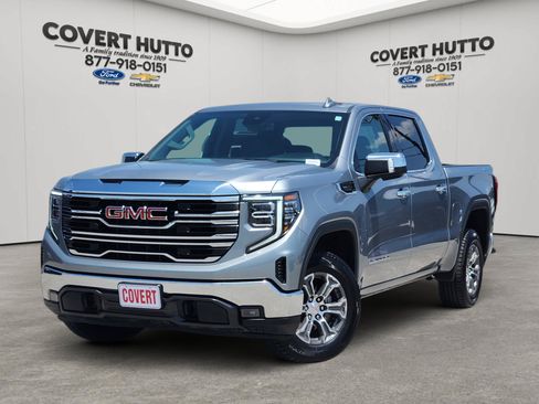 Used 2025 GMC Sierra 1500 SLT AWD/4WD image 1