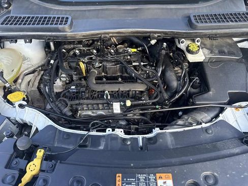 Used 2019 Ford Escape SEL image 15