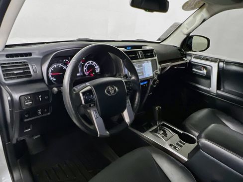 Used 2024 Toyota 4Runner Limited RWD image 28