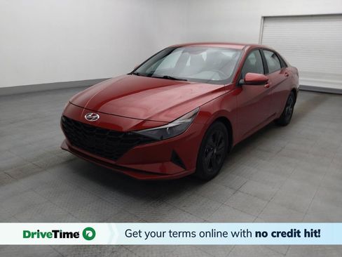 Used 2023 Hyundai Elantra SEL FWD image 1