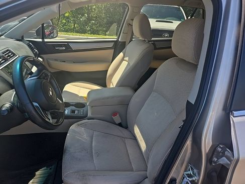 Used 2018 Subaru Outback 2.5i Premium AWD/4WD image 7