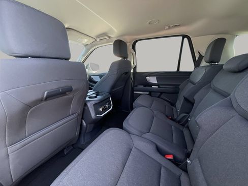 New 2026 Ford Expedition Active RWD image 17