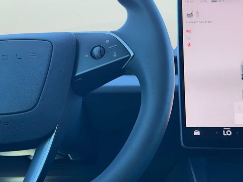 Used 2026 Tesla Model Y AWD image 16