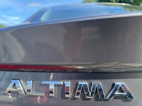 Used 2016 Nissan Altima 2.5 SR image 32