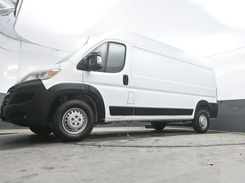 Used 2025 RAM ProMaster 2500 w/ Convenience Group image 36