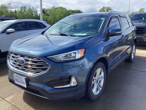 Used 2019 Ford Edge SEL w/ Equipment Group 201A AWD/4WD image 2