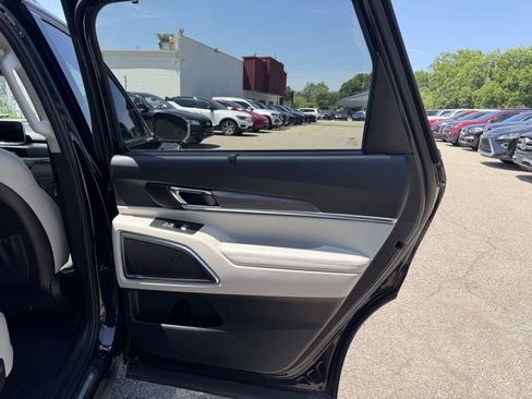 Used 2022 Kia Telluride SX w/ SX Prestige Package AWD/4WD image 29