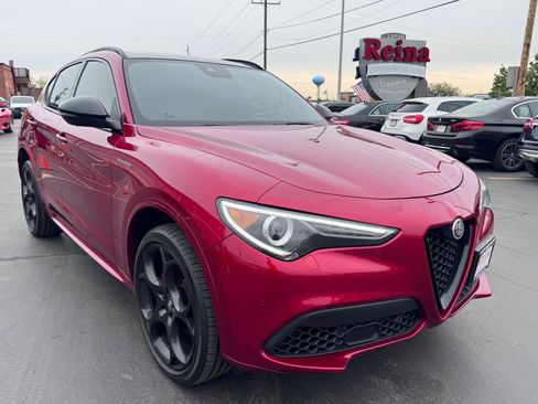 Used 2022 Alfa Romeo Stelvio Veloce AWD/4WD image 39
