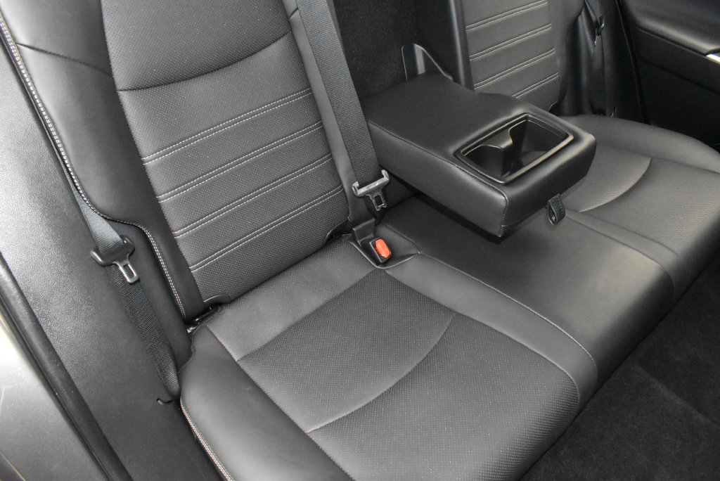 Used 2022 Toyota RAV4 Limited AWD/4WD image 35