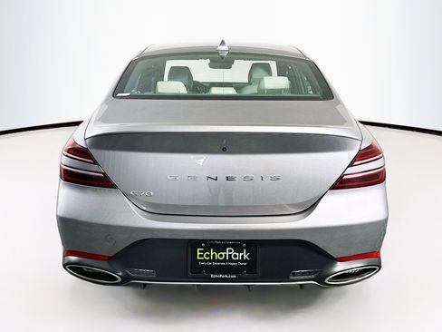 Used 2025 Genesis G70 2.5T image 7