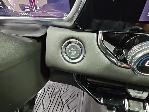 New 2026 GMC Canyon Elevation w/ Convenience Package image 24