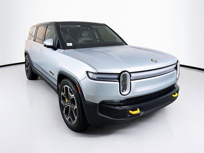 Used 2025 Rivian R1S Premium