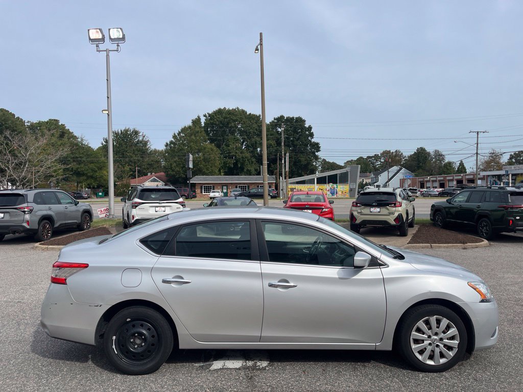 Used 2015 Nissan Sentra SV FWD image 3