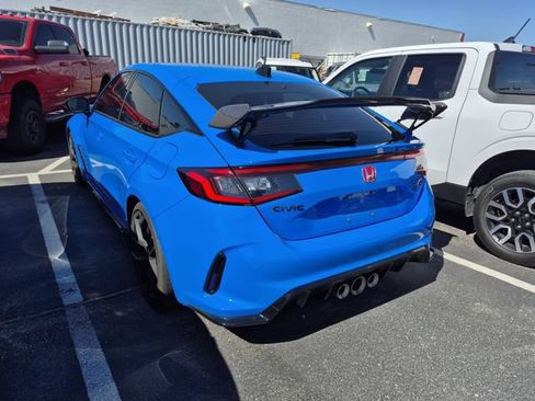 Used 2025 Honda Civic Type R image 10