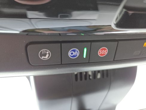New 2026 GMC Yukon AT4 Ultimate w/ LPO, Floor Liner Package AWD/4WD image 40
