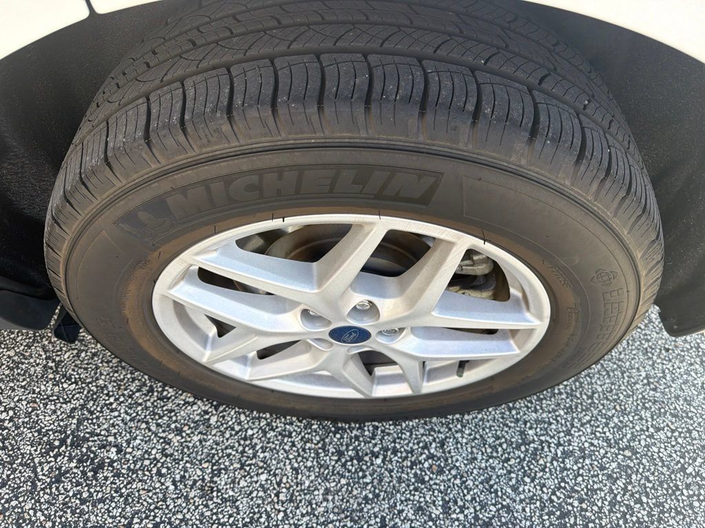 Used 2022 Ford Edge SEL AWD/4WD image 12
