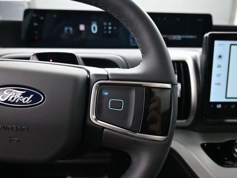 New 2025 Ford Expedition Max Active image 20