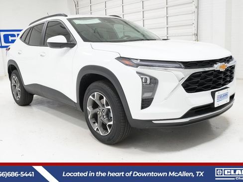 New 2026 Chevrolet Trax LT w/ LT Convenience Package image 3