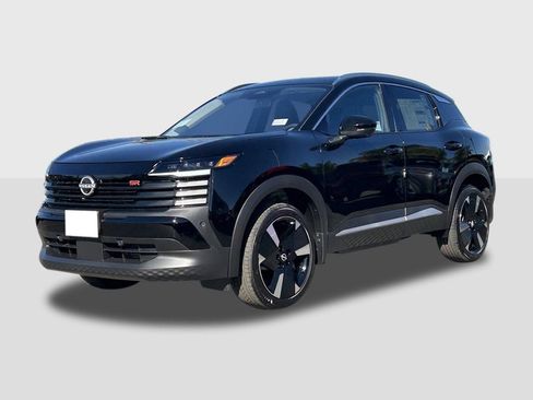 New 2026 Nissan Kicks SR FWD image 1