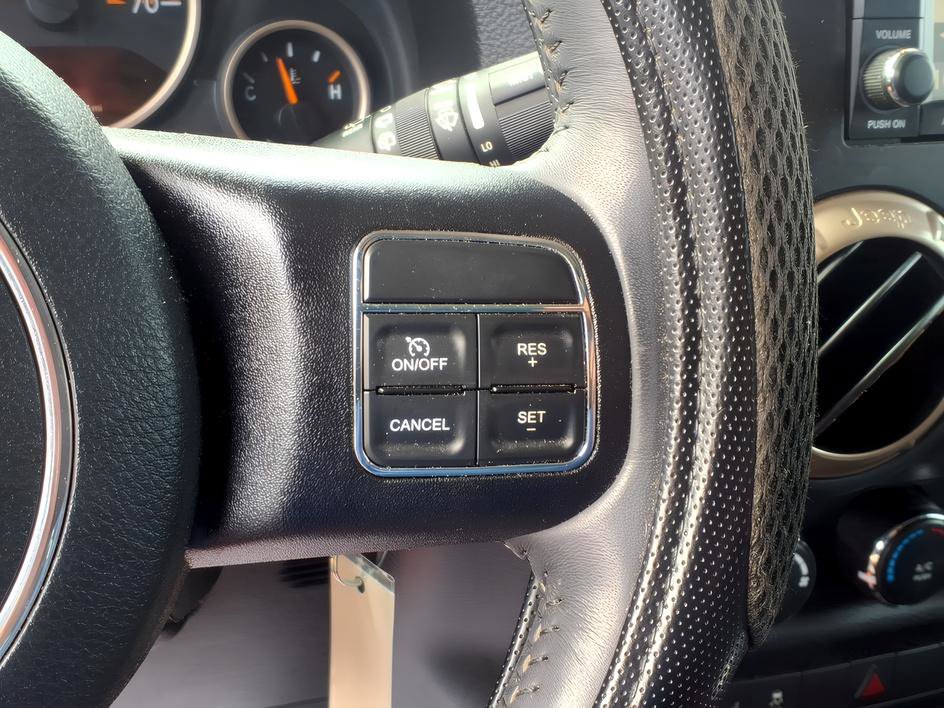 Used 2016 Jeep Wrangler Unlimited Sahara AWD/4WD image 24
