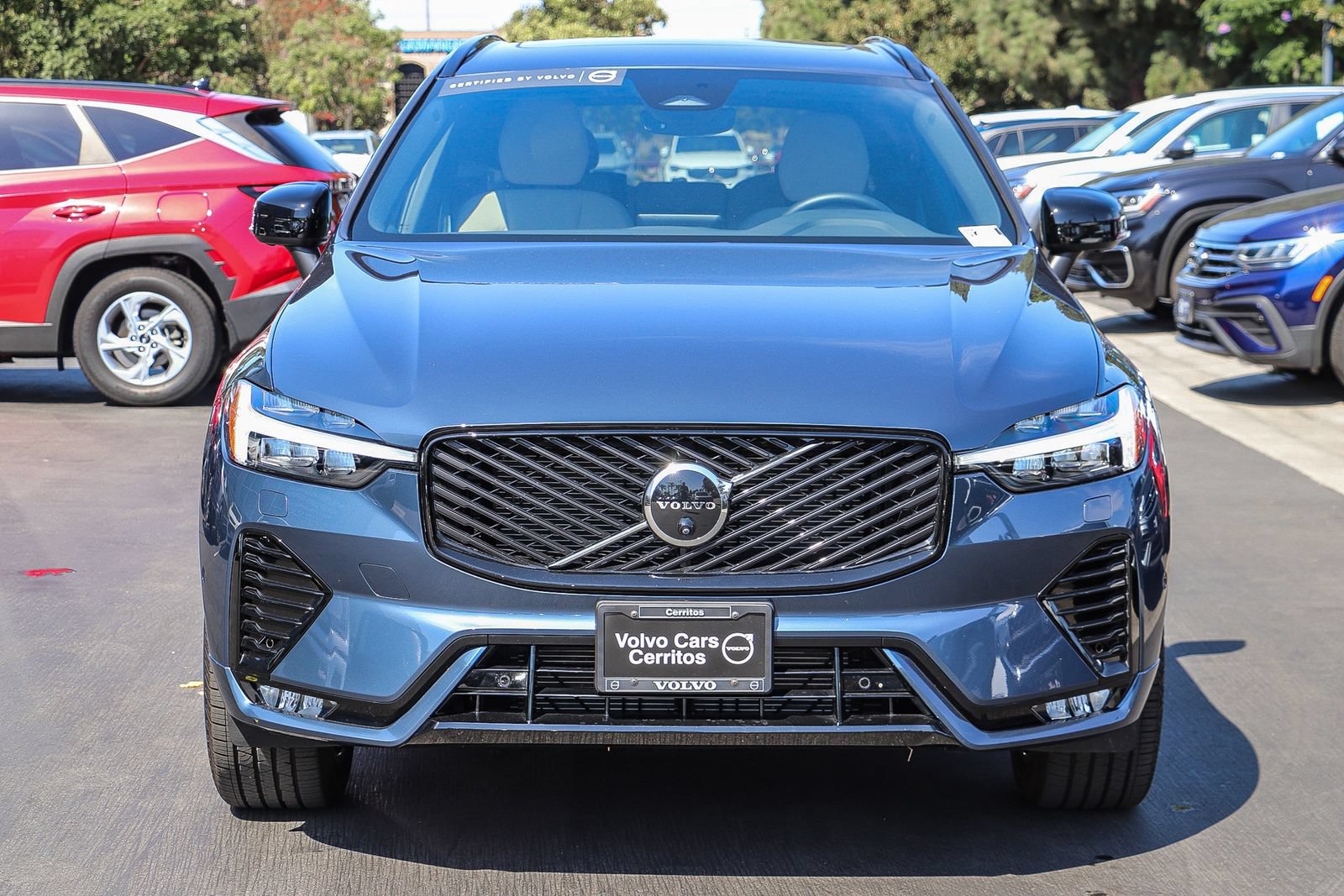 Used 2026 Volvo XC60 B5 Plus w/ Protection Package Premier AWD/4WD image 2