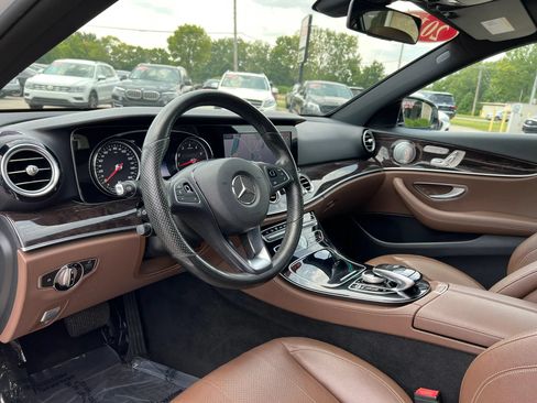 Used 2017 Mercedes-Benz E 300 4MATIC image 14