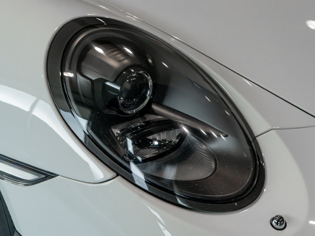 Certified 2014 Porsche 911 GT3 RWD image 24