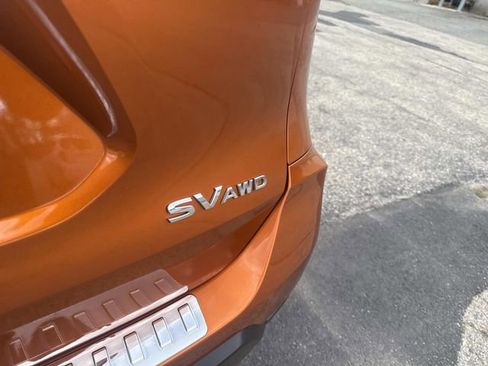 Used 2017 Nissan Rogue SV image 8