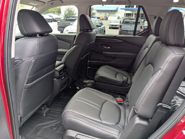New 2026 Honda Pilot Touring image 30