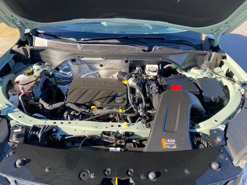 Used 2025 Chevrolet Trax ACTIV w/ Driver Confidence Package image 29