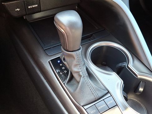 Certified 2023 Toyota Camry SE FWD image 14