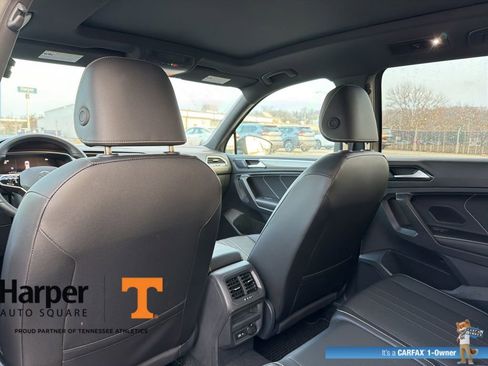 Used 2024 Volkswagen Tiguan SE R-Line w/ MDO Package, Three-Row image 11