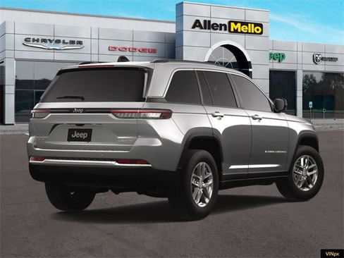 New 2025 Jeep Grand Cherokee Laredo X w/ Luxury Tech Group I image 7