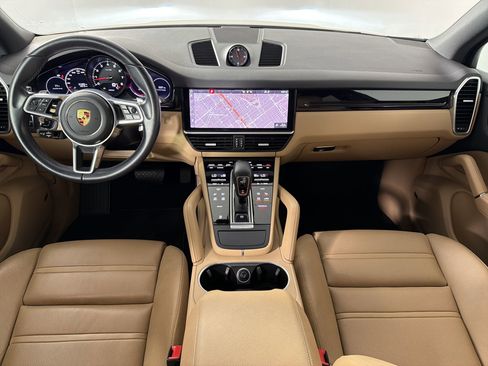 Certified 2021 Porsche Cayenne image 17
