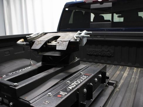 Used 2022 Chevrolet Silverado 3500 High Country image 11