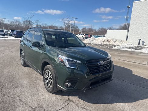 Used 2023 Subaru Forester Premium w/ Popular Package #1 image 1