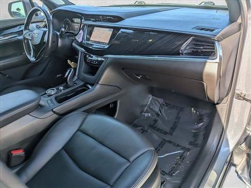 Used 2021 Cadillac XT6 Premium Luxury FWD image 23