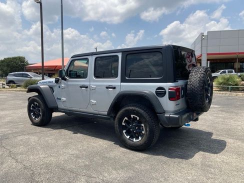Used 2024 Jeep Wrangler Unlimited Rubicon 4xe AWD/4WD image 7