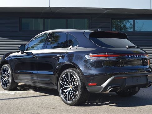 Used 2025 Porsche Macan image 3