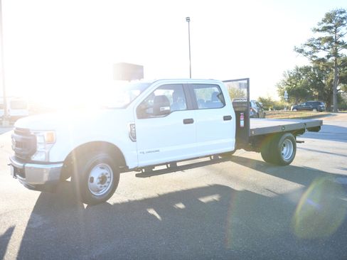 Used 2020 Ford F350 XL w/ Power Equipment Group image 10