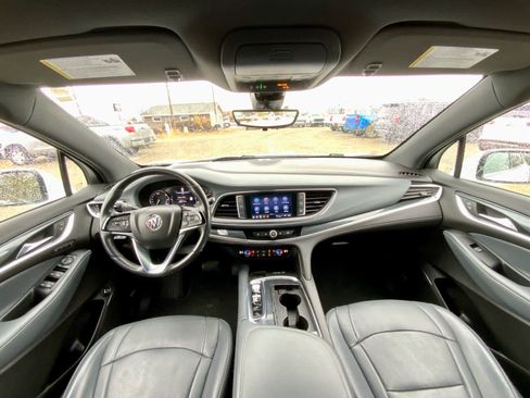 Used 2022 Buick Enclave Premium AWD/4WD image 31